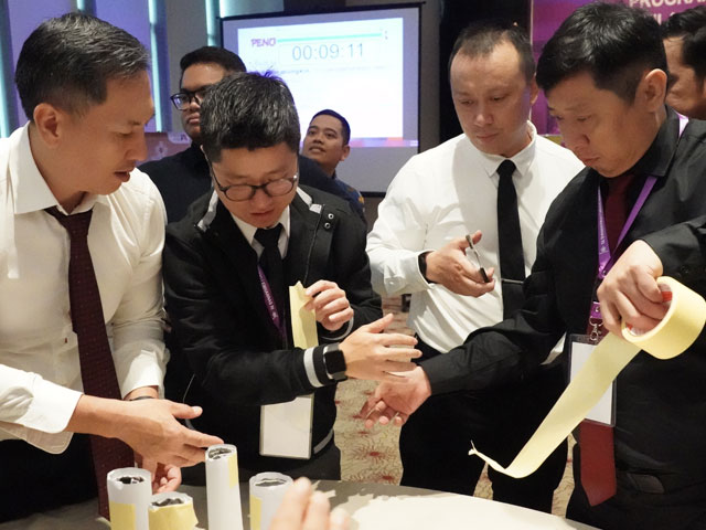 640 x 480 activities tim bonding